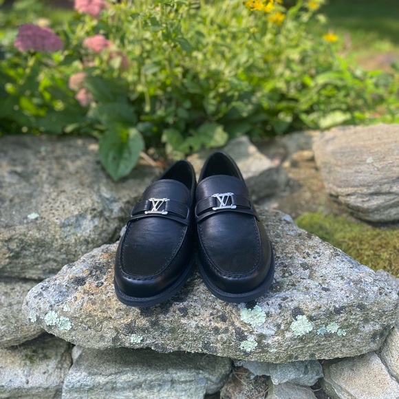 Mens Louis Vuitton loafer - Picture 1 of 10